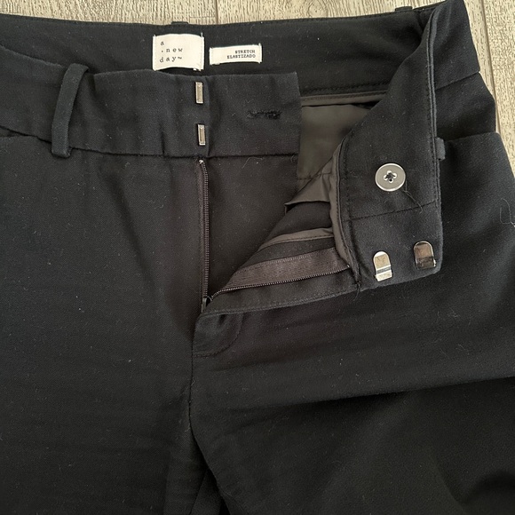 A New Day Black slim fit ankle pant size 4 - Picture 6 of 8